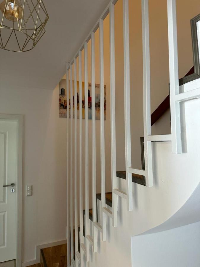Lichtdurchflutete 90 M2 Drei Duplexwohnung In Altperlach *